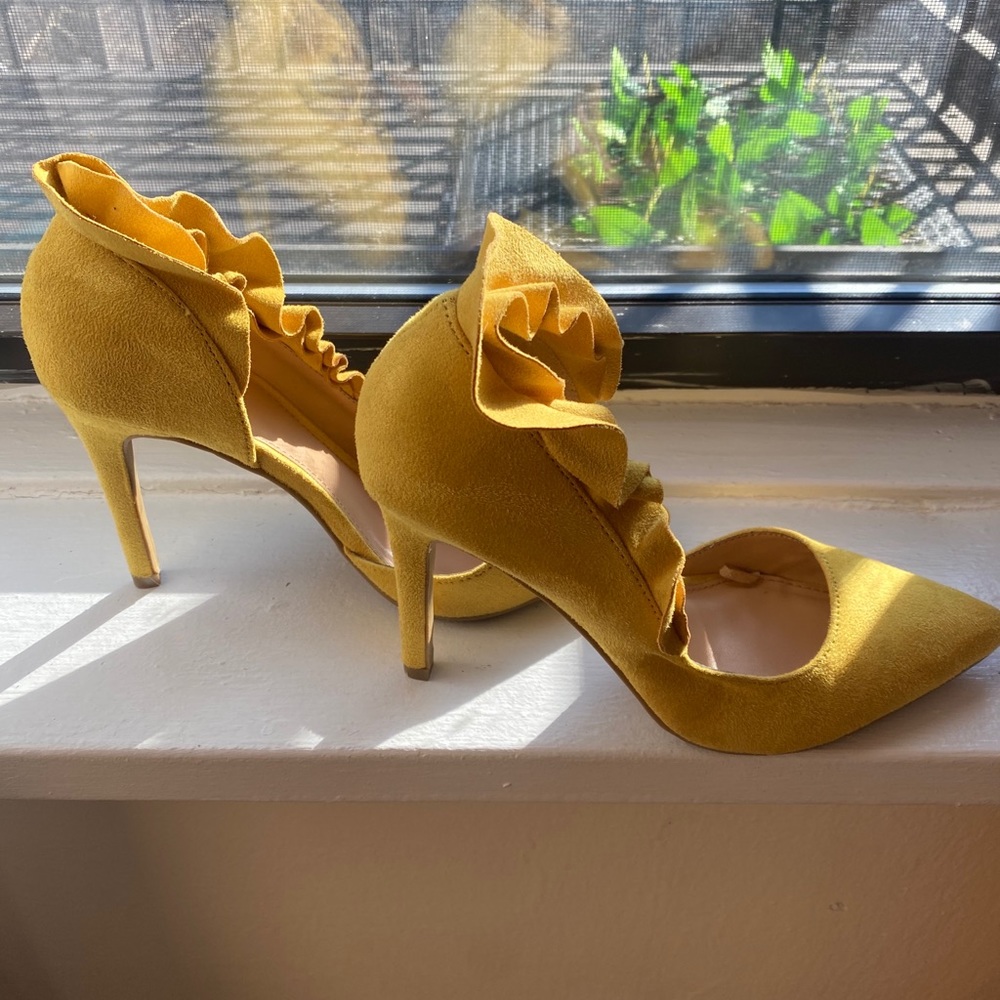 Fabric Yellow Gold Heels